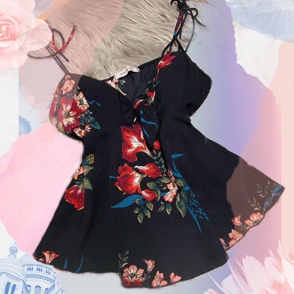Papaya Tops - Tie front Floral Cami top